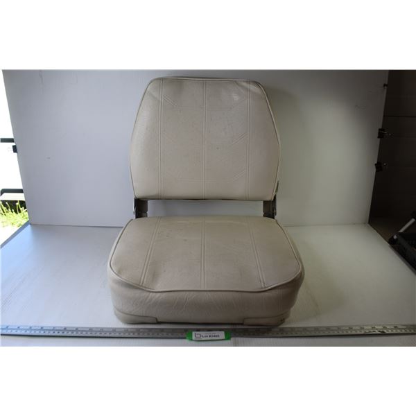 Boat Seat (17"w)