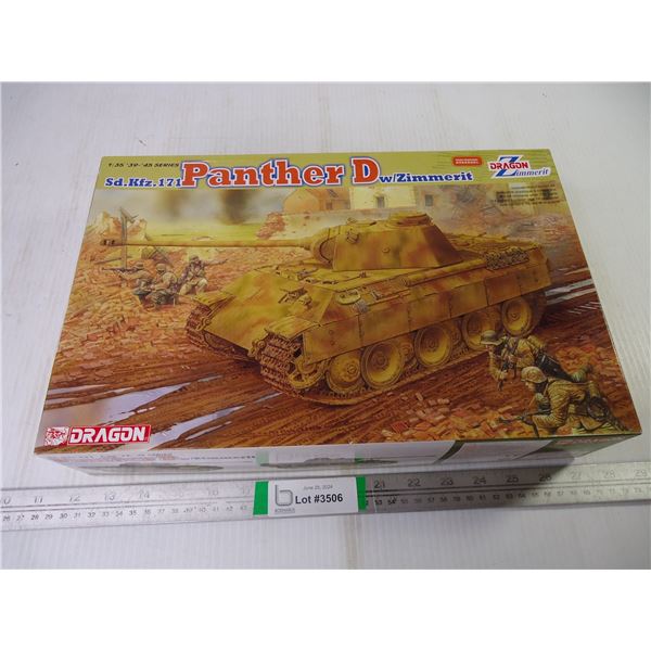 1:35 Dragon- Sd.Kfz.171 Panther D w/Zimmerit (unopened)