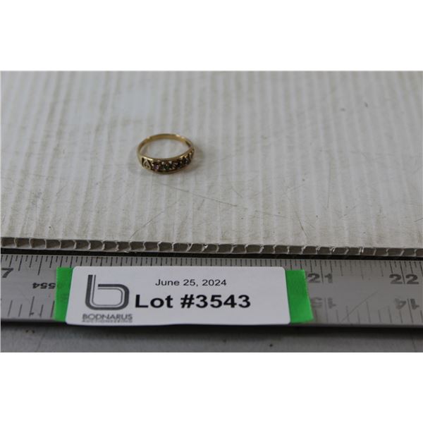 ^Women's Size 8 10K Gold Rings with Birthstones in it