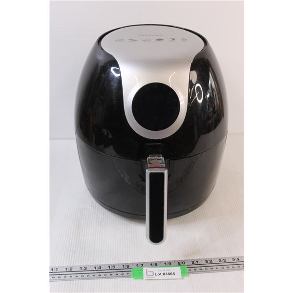 Insignia Air Fryer - Powers On, Untested/As Is