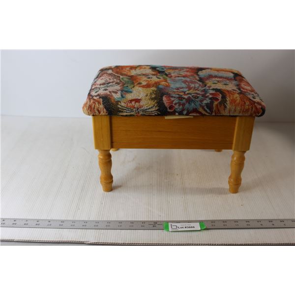 Cat Footstool - 9 1/2" x 15 1/2" x 12"