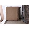 Image 2 : Wardrobe Bag, Square Cushion, Floor Mat