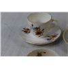 Image 2 : (5) Tea Cup & Saucer Sets - Royal Albert, Alfred Meakin