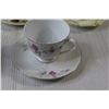 Image 5 : (5) Tea Cup & Saucer Sets - Royal Albert, Alfred Meakin