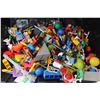 Image 5 : *Plastic Tote w/Large Assortment of Small Toys
