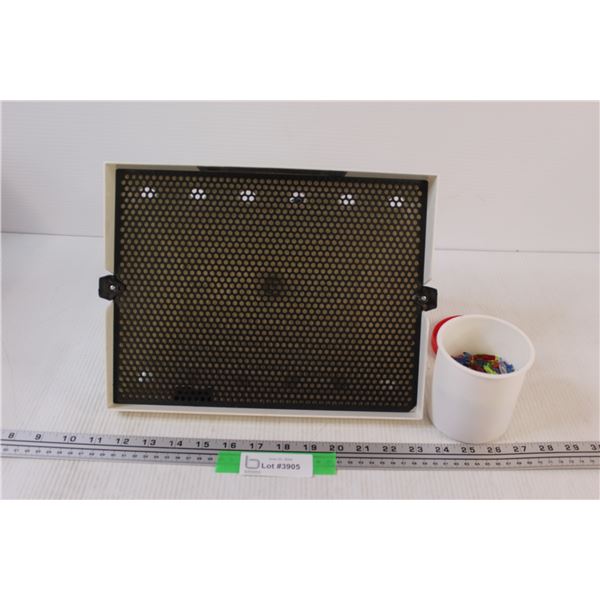 Vintage Lite-Brite w/Pegs (Works)