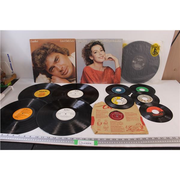 (13) Records: Engelbert, Helen Reddy, Country, Hank Smith, Misc. (Has Smell)