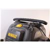 Image 4 : *DeWalt Wet/Dry Shop Vac - 34L/9Gallons - Untested, As Is