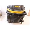 Image 5 : *DeWalt Wet/Dry Shop Vac - 34L/9Gallons - Untested, As Is