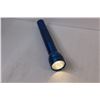 Image 2 : Blue Mag-Lite Flashlight (Works)