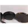 Image 3 : (3) Cast Iron Frying Pans - Freshly Oiled