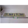 Image 1 : Pair of Vintage Saskatchewan License Plates - 1976