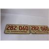 Image 2 : Pair of Vintage Saskatchewan License Plates - 1975
