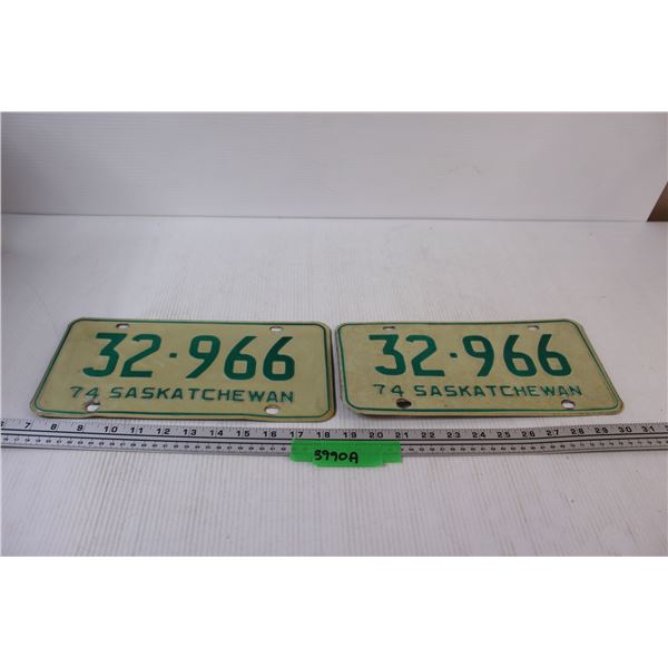 Pair of Vintage Saskatchewan License Plates - 1974