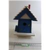 Image 1 : Blue Birdhouse