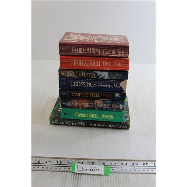 (8) Books - Danielle Steel, Nora Roberts