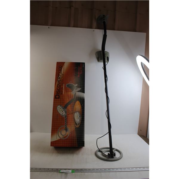 *Discovery 2200 Metal Detector with Squelch-Tech - Consignor Says Works