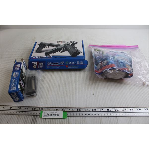 Xtreme 45 CO2 Powered Airsoft Gun, Pistol Magazine, Bag of Ball Pellets