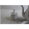 Image 3 : White Teapot, Cream, and Sugar