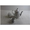 Image 5 : White Teapot, Cream, and Sugar