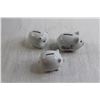 Image 4 : (3) White Porcelain Piggy Banks