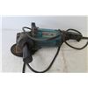 Image 2 : Makita 115v Grinder (working - plug wire cracking)