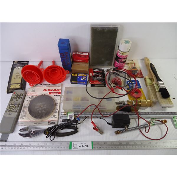 Lot of many miscellaneous items for the Garage as pictured