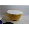 Image 5 : Assorted Tupperware Containers
