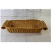 Image 3 : (2) Glass Jars (missing a lid) - Wicker Basket