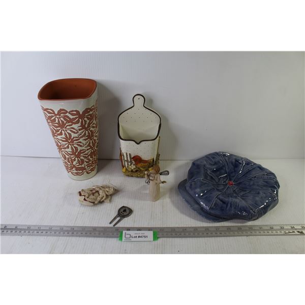 Pottery Hat - Vase - Pocket Wall Vase - Ornaments