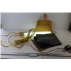 Image 1 : Corded Work Light (working) - Sand Paper - Plastic Dust Pan