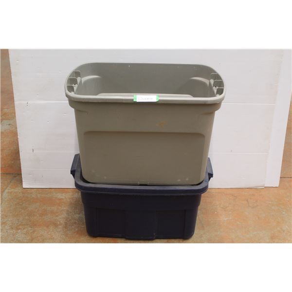 *(2) Totes - One Lid