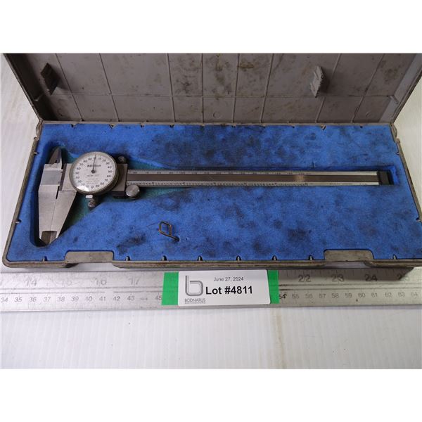 Mitutoyo 505-627-50 8 Dial Caliper in Case