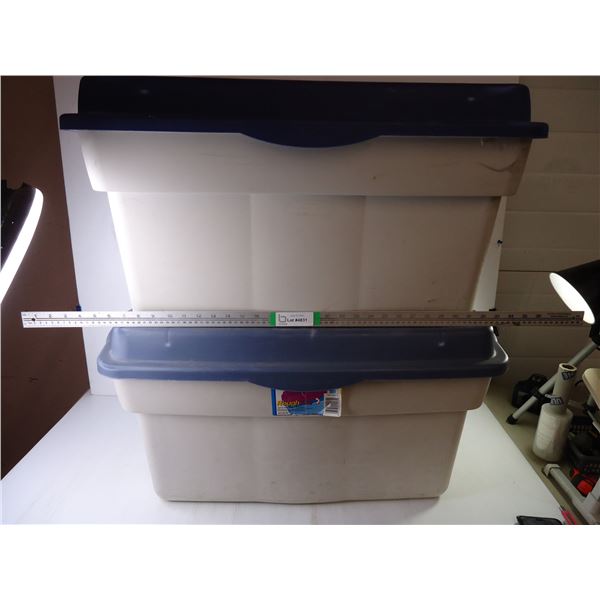 *(2) Rubbermaid Totes-106L(20 Gal.) Size with Lids