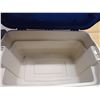 Image 3 : *(2) Rubbermaid Totes-106L(20 Gal.) Size with Lids