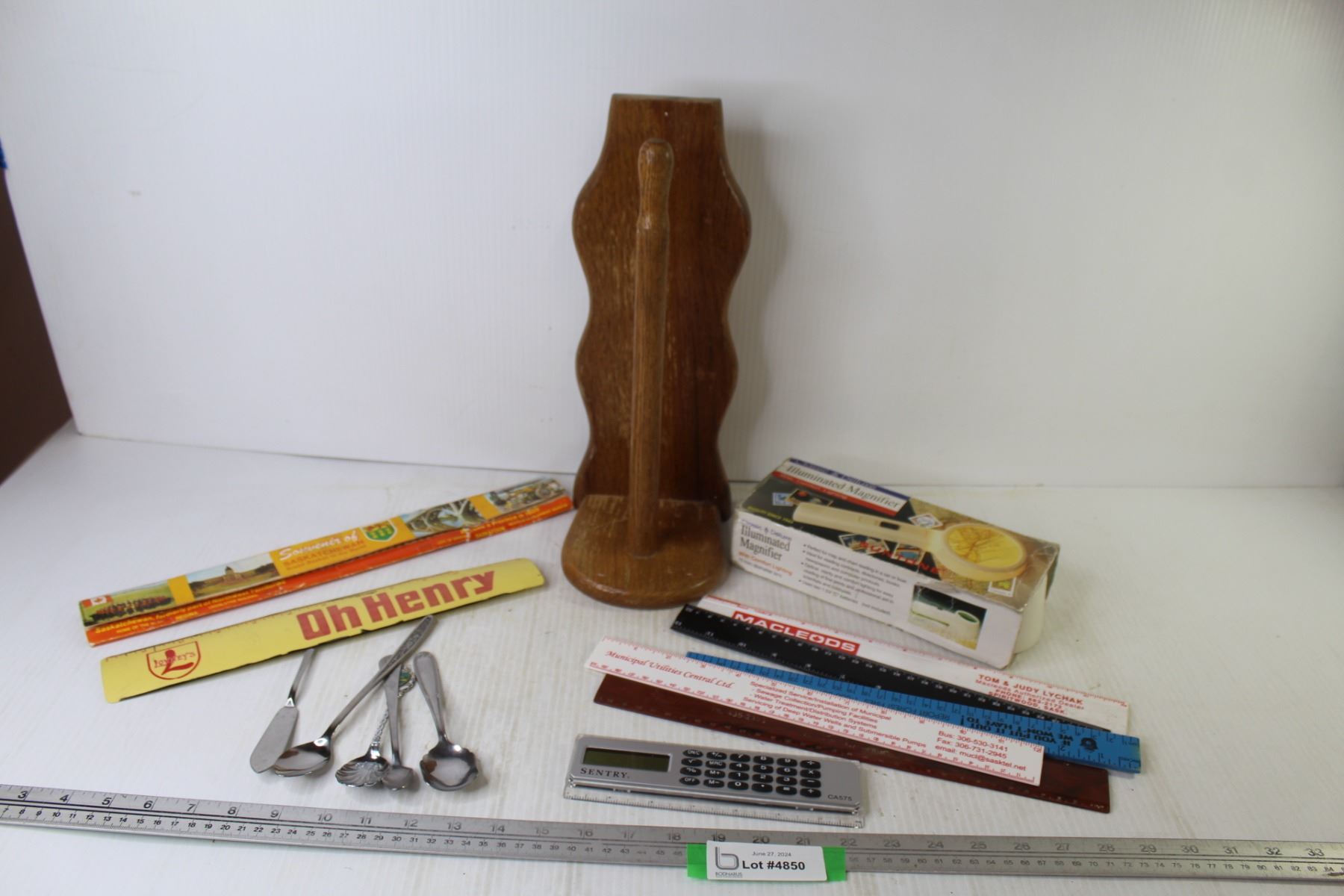 Illuminated Magnifier - Vintage Paper Towel Holder - Assortment of ...