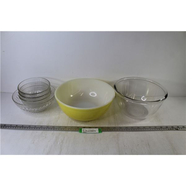 Yellow & White Pyrex Mixing Bowl - Glass Mixing Bowl - (4) Glass Bowls