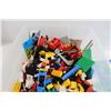 Image 2 : Container of Assorted Lego Pieces