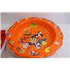 Image 3 : Disneyland Bag, Looney Tunes Plastic Bowl, (3) Mugs