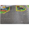 Image 6 : Child's Racing Play Mat and Play Set - Pen Marks