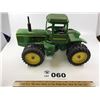 Image 1 : JOHN DEERE TOY TRACTOR 1/16 scale