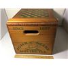 Image 2 : JOHN DEERE WOODEN TOY BOX