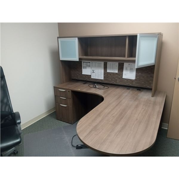 L Shaped Faux Wood Modern Desk (71W 71D 65H) Desktop height 29H