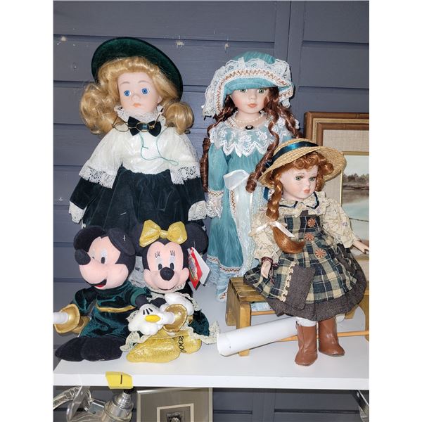Lot of Dolls