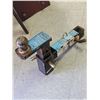 Image 2 : Reese Adjustable Trailer Receiver
