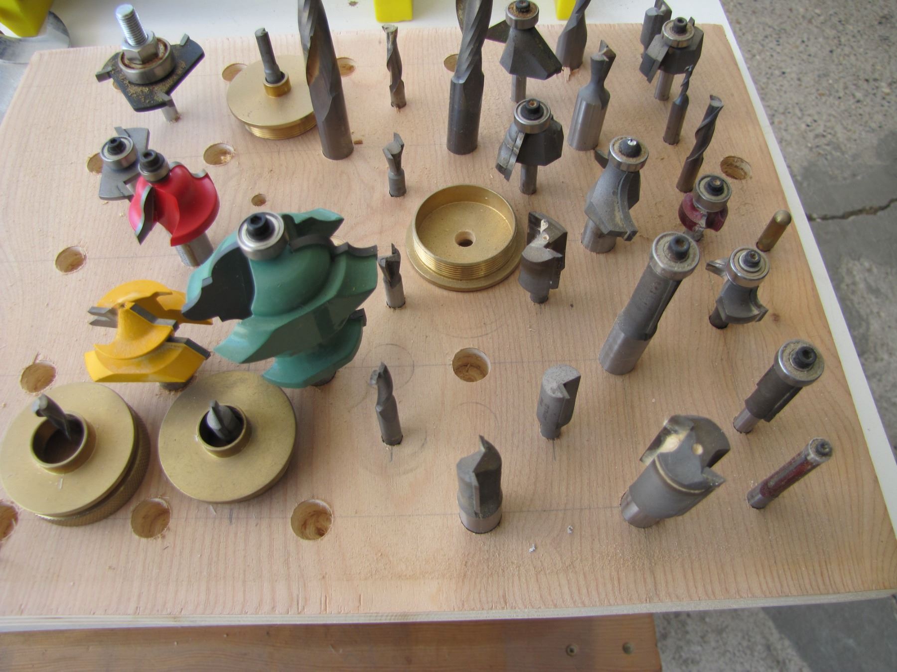 Hitachi M12 V half inch router with wheelchair accessible stand ...