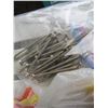 Image 8 : Various screws and bolts