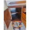 Image 6 : Antique buffet