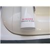 Image 5 : Singer Quantum XL-1000 sewing machine