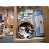 Image 5 : Wood sewing box with contents